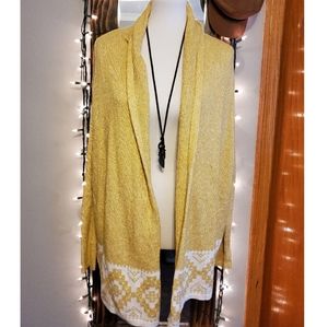 Old Navy thick yellow cardigan size medium